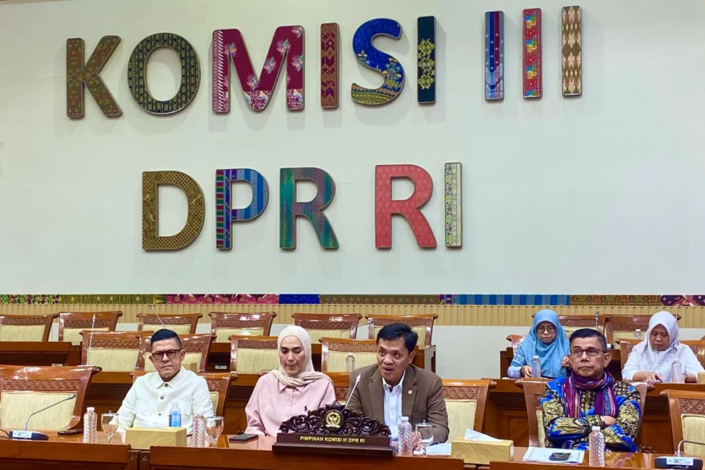 RUU KUHAP disebut ugal-ugalan dan draf disembunyikan, Komisi III DPR RI menolak