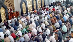 Hukum Meninggalkan Sholat Jumat karena Pekerjaan