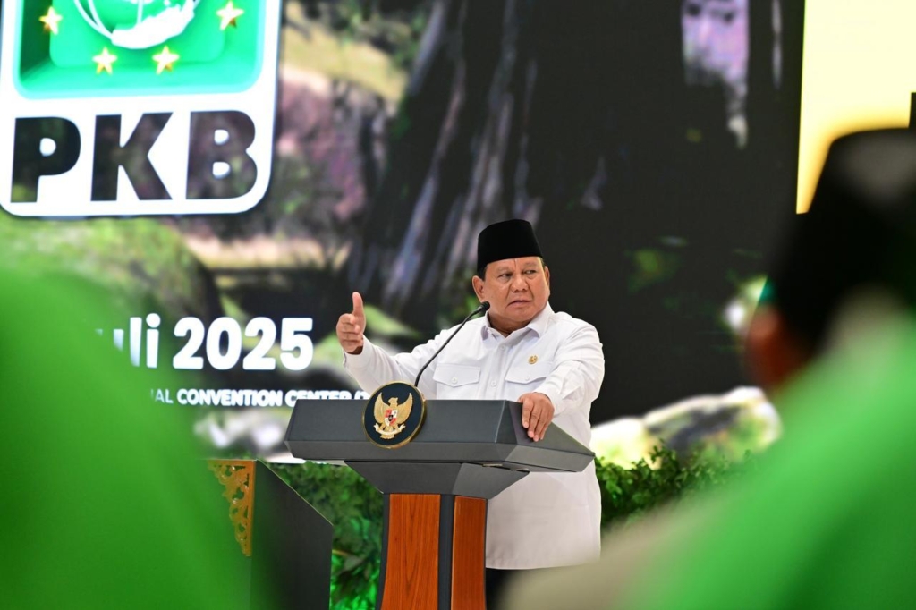 Presiden Prabowo Kecam “Serakahnomics”, Tegaskan Perlindungan atas Cabang Produksi Strategis