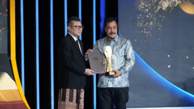 Menteri Imipas Agus Andrianto Raih Penghargaan detikcom Awards 2025 ,Sukses Transformasi Digital Layanan Publik
